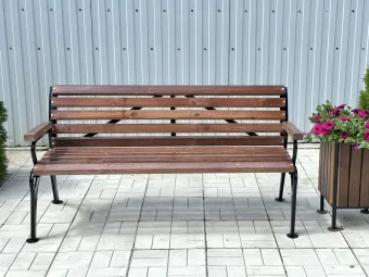 Скамейка Классика с подлокотником 1,5 м